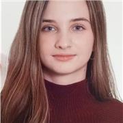 Doy clases particulares de cualquier asignatura excepto de matemáticas. Con buena experiencia en dar clases de inglés, lengua, naturales y sociales