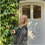 Studentessa dell’Università di Lingue Straniere con diploma di liceo classico si rendere disponibile per ripetizioni di inglese