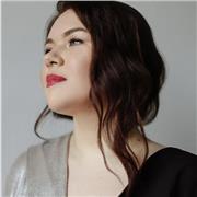 Vocal teacher offering private singing lessons for adults in London. Masters degree in jazz singing.