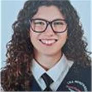 Profesora con un gran conocimiento en varios ámbitos, como el latín y el griego, la oratoria y el inglés entre otros
