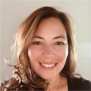 Formatrice trilingue (français, anglais, espagnol) avec expérience internationale propose des cours de langues pour adultes