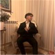 Estudiante de Magisterio con experiencia en el ámbito de la enseñanza a menores en centros escolares. Nivel alto de ingles B2.