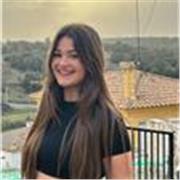 Soy una persona resolutiva, paciente, responsable y cariñosa. Siempre trato potenciar las capacidades de los niños y niñas.
