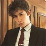 Dottore in triennale all'ISSM Vecchi-Tonelli di Modena, impartisce ripetizioni di Italiano, Storia, Scienze Umane, ed anche Oboe e Solfeggio musicale