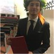 Biologo iscritto all'albo, con esperienza nell'insegnamento e passione