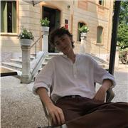 Offro lezioni private a ragazzi delle elementari e delle medie.