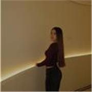 Estuve 10 meses en Canada tengo un nivel alto de ingles .