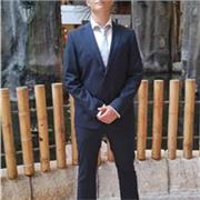 Soy alumno en la universidad de Málaga cursando el grado de bioquímica. Siempre me apasionó la química y quiero transmitirlo a mis alumnos