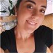 Profesora de refuerzo y apoyo para niños y niñas de primaria y Eso