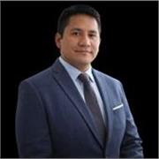 Profesor de español para extranjeros que quieren perfeccionar el idioma