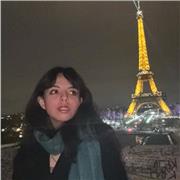 Native espagnole, patiente et très à l’aise avec les enfants, j’aime transmettre ma langue de manière simple et dynamique.