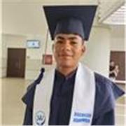Estudiante de Administración de Empresas ofrece clases particulares