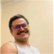 Mi objetivo como tu tutor es transformar tu relación con el estudio. Mi misión es ayudarte a que esta etapa no sea abrumadora. 