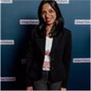 Fluent English Tutor Helping Learners Improve Speaking, Writing, and Confidence