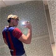 ¡Hola! Soy Adri, apasionado del fitness y el bienestar físico. Entreno en el gimnasio todos los días y ahora quiero ayudarte 