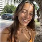 studentessa universitaria diplomata al liceo scientifico