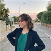 Profesora particular que imparte clases de inglés y apoyo escolar de primaria, ESO y bachillerato
