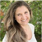 Offro lezioni private per alunni di scuole elementari e medie in presenza o online con un approccio senza stress e nello sviluppo di un metodo di studio personale che stimoli la curiosità del/la ragazzo/a.