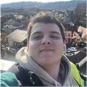 Estudiante de último año de carrera en educación primaria