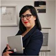 Italian tutor providing lessons of Italian for everyday life