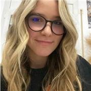 Estudiante y profesora de inglés con el certificado C1 de Cambridge y con familiaridad con el idioma por un año en Estados Unidos