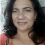Professora de Língua Portuguesa, Redação e Literatura para alunos do fundamental e médio