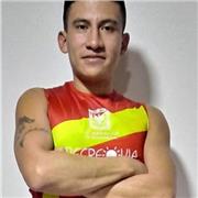 Instructor Fitness de clases musicalizadas con sabor latino