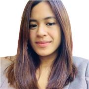 English tutor who guides you through the language in an easy manner. We can chat about anything you like - casual or academic!