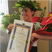 Laureata magistrale in Scienze Chimiche con la passione per l'insegnamento