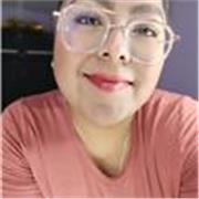 Maestra de apoyo escolar especializada en clases para niños de forma presencial