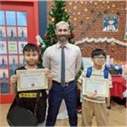 Professeur d'anglais beaucoup d'expérience focus expression orale Business English