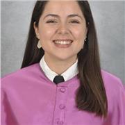 Titulada en psicología. 
Apoyo escolar para niños y adolescentes.