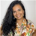Profesora de apoio escolar especializada en inglés, portugués y desarollo personal y bienestar