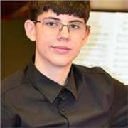 Profesor particular de piano para todas las edades.