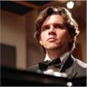 Un concertista de piano y compositor ruso, que ha sido galardonado con numerosos permios internacionales.