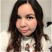 Profesora de educación primaria y secundaria, orientadora educativa y con un Máster en Intervención Educativa y Psicológica. 