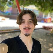 Dou aulas já em instituições de ensino, na área da educação infantil. Atuo em escolinhas e curso licenciatura Será um prazer mediar meus conhecimentos para auxiliar no aprendizado. Inglês de forma lúdica e simples