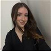 Graduada en Magisterio y dando clases particulares desde hace más de 3 años.