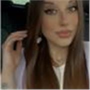 Buenas! Soy estudiante de enfermería, y doy clases hasta secundaria de inglés, matemáticas, lengua y literatura, biología/geología/geografía e historia. Me encanta enseñar y ayudar a los niños