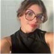 Étudiante en L3 design. Je peux assuree de l’aide aux devoirs ainsi que des cours d’anglais jusqu’en terminale. 