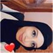 Profesora con Máster en Literatura, bilingüe en Árabe y Español, especializada en clases personalizadas para todos los niveles