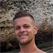 Non ho esperienza pregressa nell'ambito dell'insegnamento ma da sempre mi piace aiutare a svolgere compiti alle persone