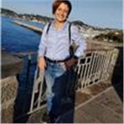 Offro supporto didattico personalizzato, con collaborazioni flessibili in ambito remoto, in avvio nel tutoring di storia e diritto