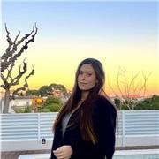 Doy clases particulares a niños de 1r a 6e de primaria, de todas las materias generales. He trabajado en una escuela en el ciclo infantil y tengo el título para atender a niños con necesidades especiales