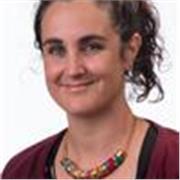 Profesor de inglés y maestra cualificada de educación primaria