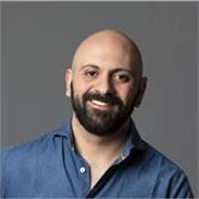Attore professionista impartisce lezioni di teatro, dizione e public speaking