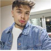 Studente di ingegneria meccanica , con passione per la matematica e la fisica