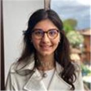 Diplomata liceo classico votazione piena iscritta a Lettere Classiche con passione pe greco e latino