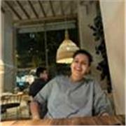 Estudiando último año de la carrera de Comercio.
Para todas las edades.