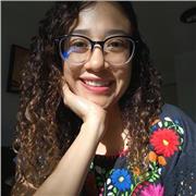 Maestra de inglés y materias diversas con experiencia a enseñanza de adultos, niños y niñas, y en ambientes corporativos